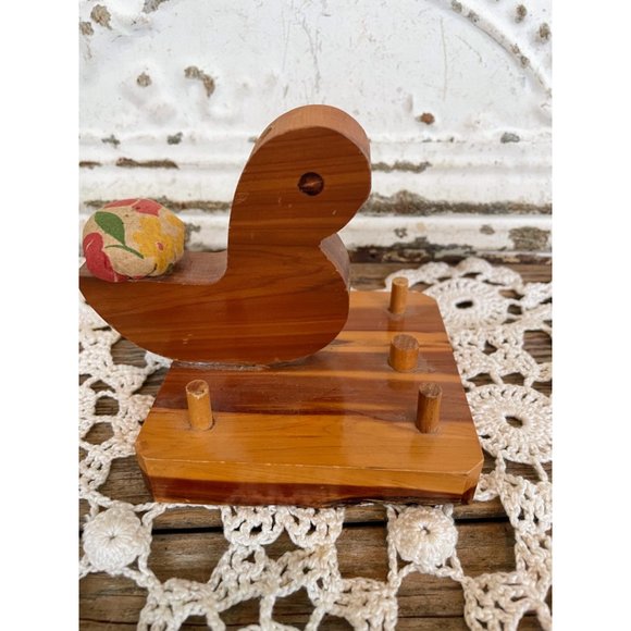 Vintage Wood Bird Scissor Holder, Pin Cushion Thread Spool sewing caddy - Picture 10 of 10